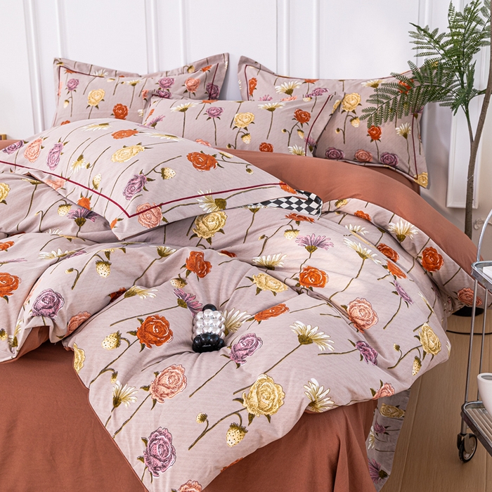 91家纺网 家纺一手货源 找家纺 雅慕家居 2025新款A类碎花水润棉磨毛四件套 朵朵玫瑰