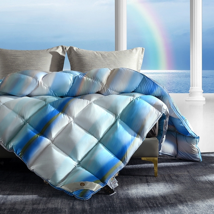 91家纺网 家纺一手货源 找家纺 织梦人羽绒工厂店 2024新款新国标50绒云柔棉柔赛丝数码印花被子 彩梦蓝