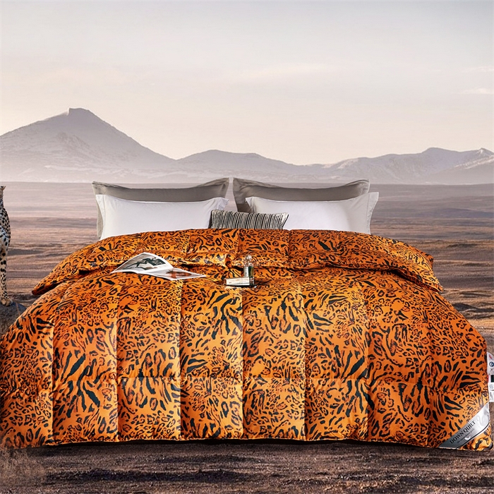 91家纺网 家纺一手货源 找家纺 织梦人羽绒工厂店 2024新款新国标50绒云柔棉柔赛丝数码印花被子 丛林豹贵族黄