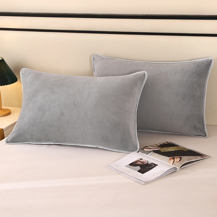 91家纺网 家纺一手货源 找家纺 （总）莱凯家纺 2025新款牛奶绒纯色枕套