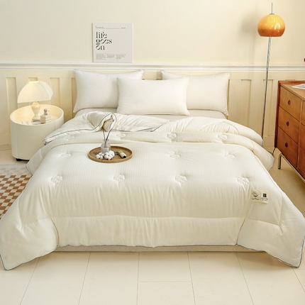 91家纺网 家纺一手货源 找家纺 八方汇（一户被芯生活馆） 2025新款新疆棉花被冬被春秋被被子被芯-场景二 摩卡浅米