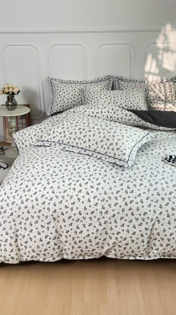 91家纺网 家纺一手货源 找家纺 雅慕家居 2025新款A类碎花水润棉磨毛四件套 波点生活