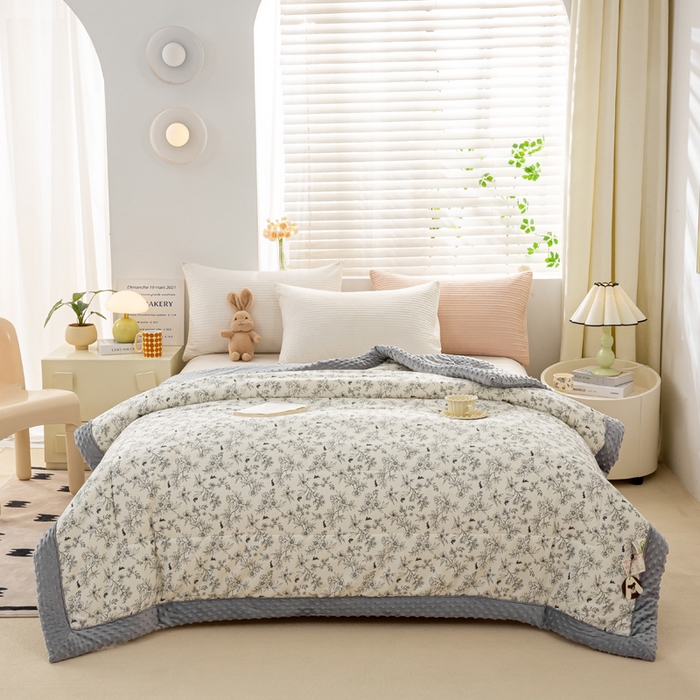 91家纺网 家纺一手货源 找家纺 锦鹭被业  2025款A类全棉纯棉豆豆被春秋空调夏凉加厚冬被子 俏花枝