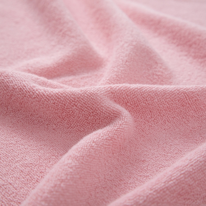 91家纺网 家纺一手货源 找家纺 悦然毛巾被 2025新款全棉幻彩灵动浴巾 灵动粉