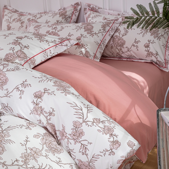 91家纺网 家纺一手货源 找家纺 雅慕家居 2025新款A类碎花水润棉磨毛四件套 国色玉香