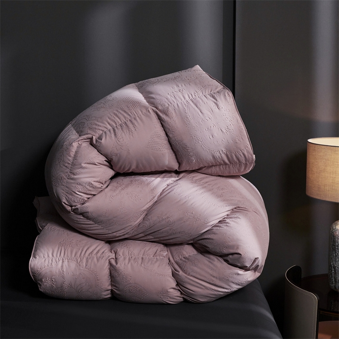 91家纺网 家纺一手货源 找家纺 织梦人羽绒工厂店 2024新款新国标50绒糯棉空气提花羽绒被 空气提花豆沙