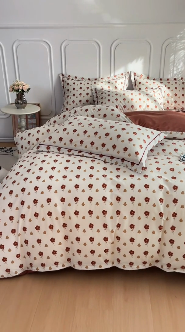 91家纺网 家纺一手货源 找家纺 雅慕家居 2025新款A类碎花水润棉磨毛四件套 花束