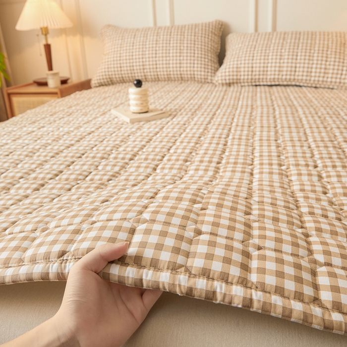 91家纺网 家纺一手货源 找家纺 恋绒家纺 2025新款无印风水洗棉防水款床褥隔尿垫床褥护理垫床垫 黄小格