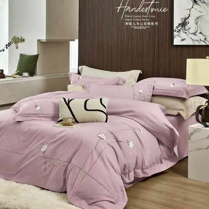 91家纺网 家纺一手货源 找家纺 玖玖爱家纺 2025新款云柔棉超柔磨毛四件套-朵瑞亚 朵瑞亚紫粉色