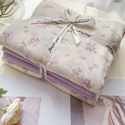 91家纺网 家纺一手货源 找家纺 （总）仟网汇 2025新款有氧针织棉双层纱系列四件套--叠拍图