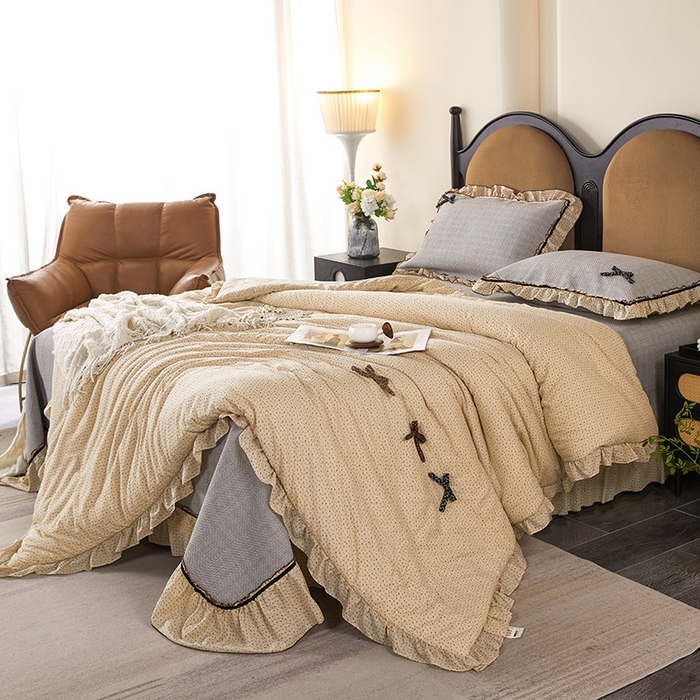 91家纺网 家纺一手货源 找家纺 优希家纺 2025新款小艺生活纱布印花多功能夏被四件套 咖色