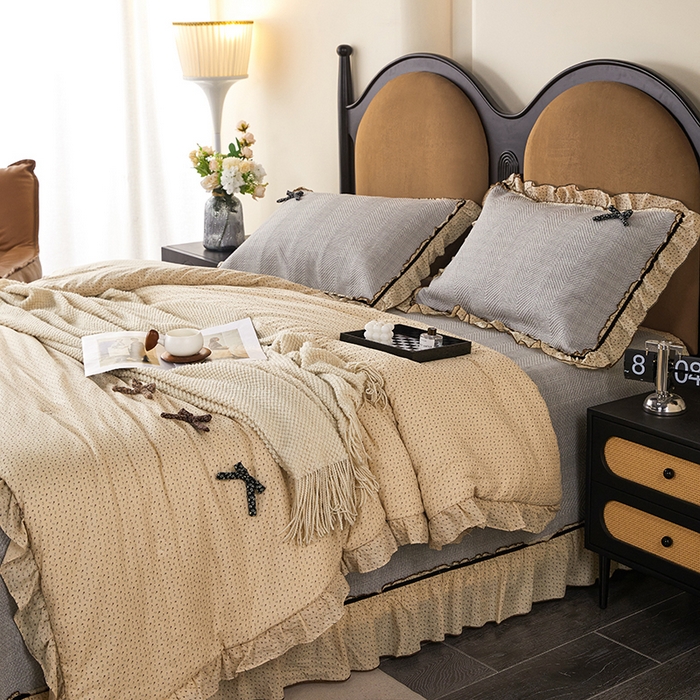 91家纺网 家纺一手货源 找家纺 优希家纺 2025新款小艺生活纱布印花多功能夏被四件套 咖色