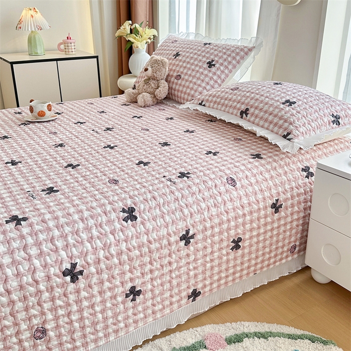 91家纺网 家纺一手货源 找家纺 岚吉 2025新款精梳棉珍珠棉小仙女款床盖三件套 蝶恋曲-豆沙