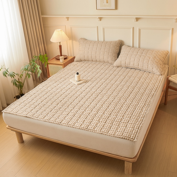 91家纺网 家纺一手货源 找家纺 恋绒家纺 2025新款无印风水洗棉防水款床褥隔尿垫床褥护理垫床垫 黄小格