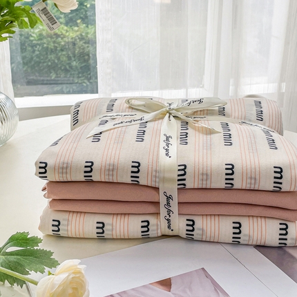 91家纺网 家纺一手货源 找家纺 一比一家纺 2025新款有氧针织棉双层纱系列四件套-叠拍图 心沫-粉