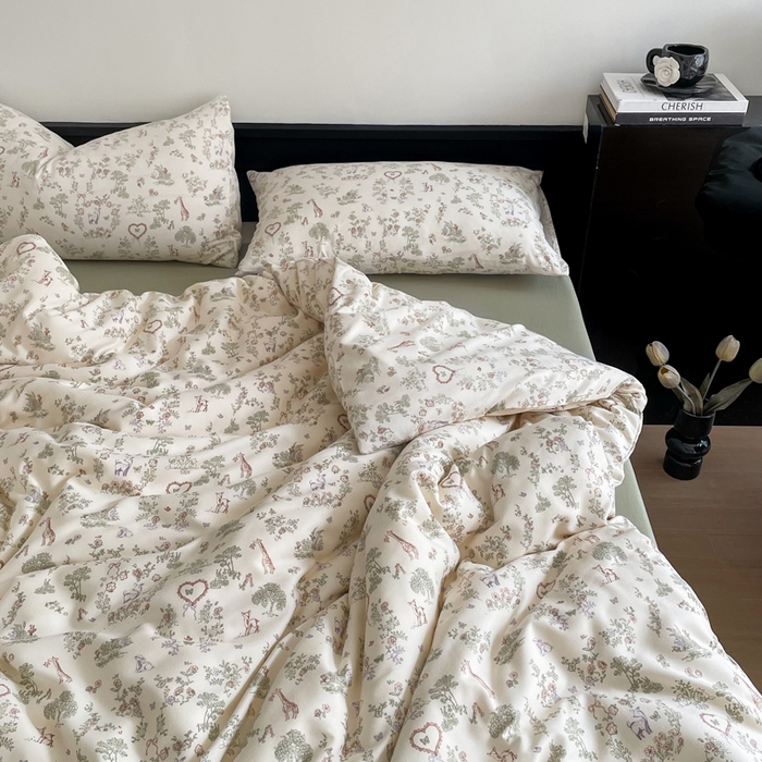 91家纺网 家纺一手货源 找家纺 仟网汇 2025新款有氧针织棉双层纱系列四件套--床拍图 舒香玉影