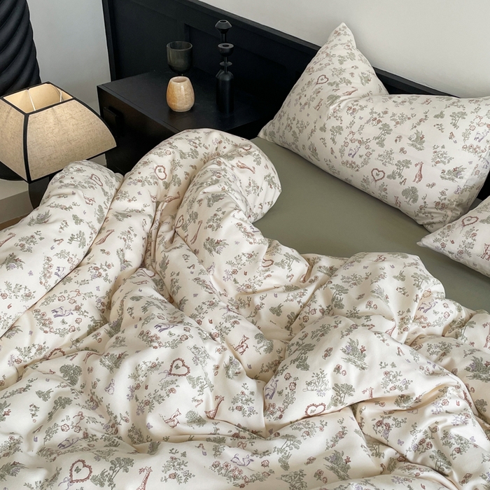 91家纺网 家纺一手货源 找家纺 仟网汇 2025新款有氧针织棉双层纱系列四件套--床拍图 舒香玉影