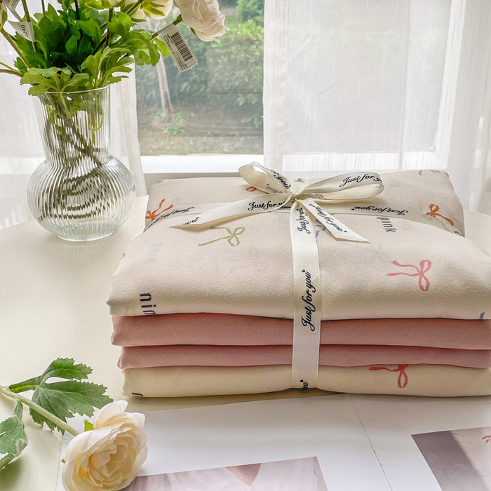 91家纺网 家纺一手货源 找家纺 一比一家纺 2025新款有氧针织棉双层纱系列四件套-叠拍图 五彩斑斓