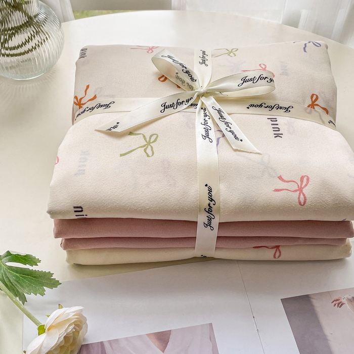 91家纺网 家纺一手货源 找家纺 一比一家纺 2025新款有氧针织棉双层纱系列四件套-叠拍图 五彩斑斓