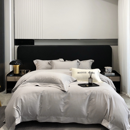 91家纺网 家纺一手货源 找家纺 高支高密长绒棉贡缎磨毛花颜系列四件套 花颜银灰