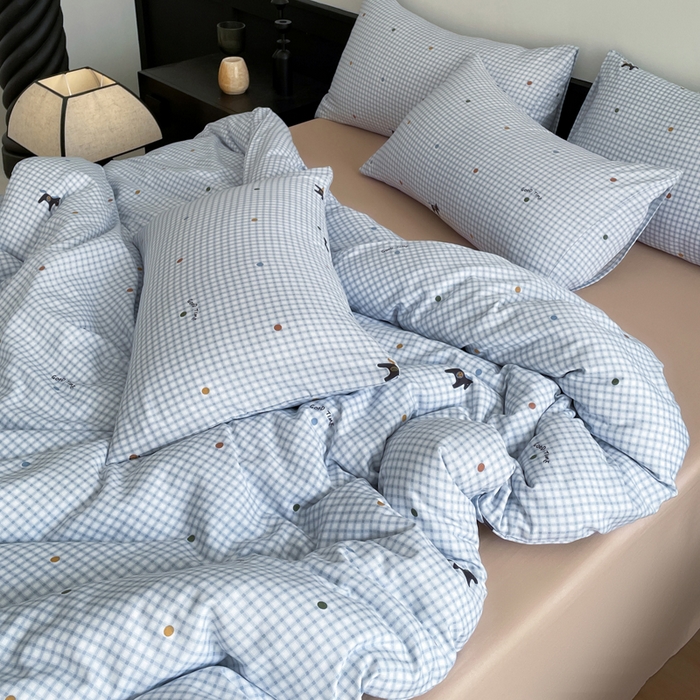 91家纺网 家纺一手货源 找家纺 仟网汇 2025新款有氧针织棉双层纱系列四件套--床拍图 木马小波点