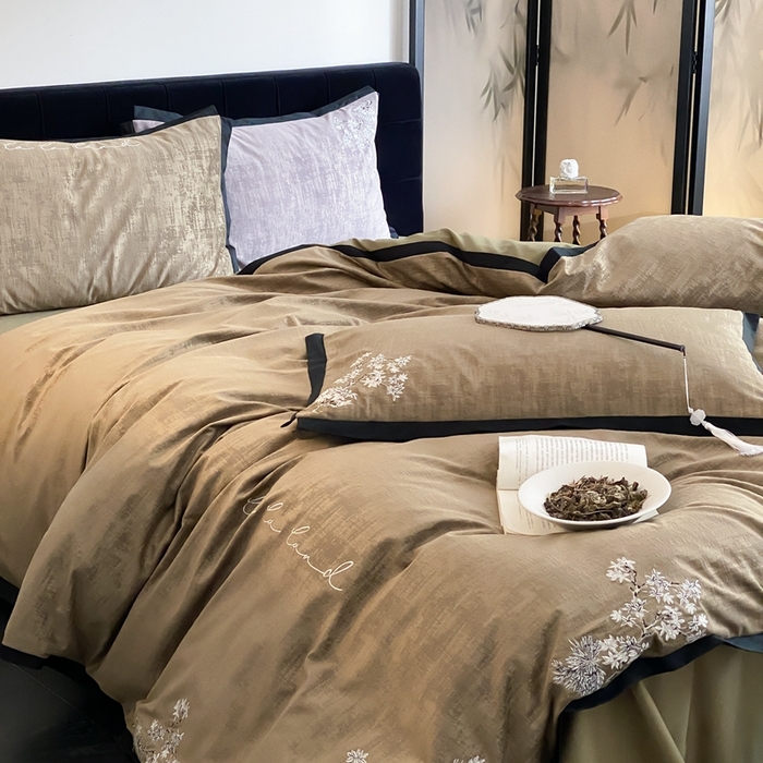 91家纺网 家纺一手货源 找家纺 赫帛 2025新款50支全棉磨毛刺绣四件套-夕雾（磨毛款） 夕雾（磨毛款）-复古绿【预售，12.18号发货】