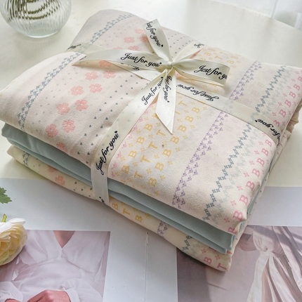 91家纺网 家纺一手货源 找家纺 （总）仟网汇 2025新款有氧针织棉双层纱系列四件套--叠拍图