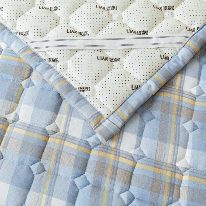 91家纺网 家纺一手货源 找家纺 恋绒家纺 2025新款无印风水洗棉防水款床褥隔尿垫床褥护理垫床垫 蓝灰格