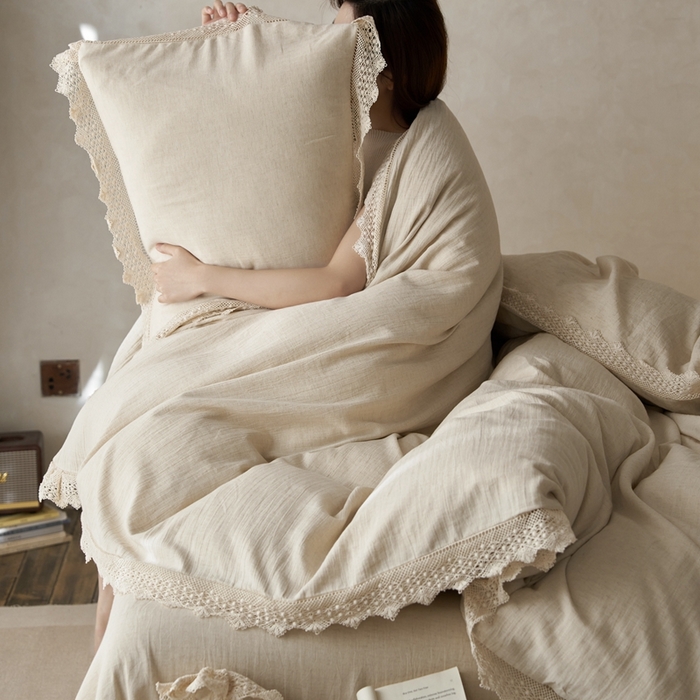 91家纺网 家纺一手货源 找家纺 安莱生活 2025新款人字纹三款工艺款四件套 人字纹花边款