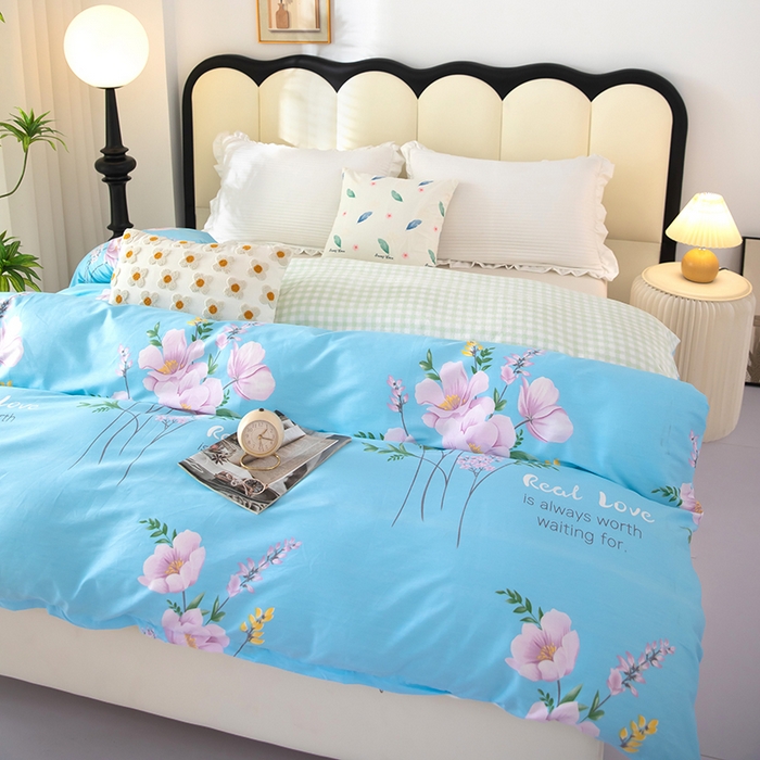 91家纺网 家纺一手货源 找家纺 2025新款纯棉加牛奶绒被套 花韵清香