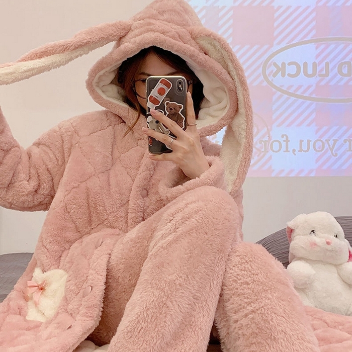 91家纺网 家纺一手货源 找家纺 （总）妍景 2025新款夹棉 睡袍+法兰绒裤子