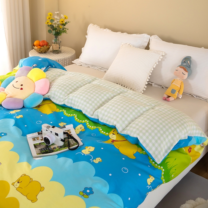 91家纺网 家纺一手货源 找家纺 2025新款纯棉加牛奶绒被套 呆呆熊