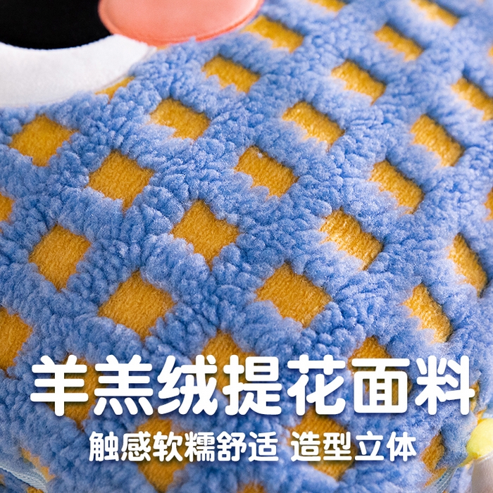 91家纺网 家纺一手货源 找家纺 （总）中华鲟 2025新款多功能羊羔绒提花网红抱枕毯卡通立体贴布刺绣抱枕被夏被