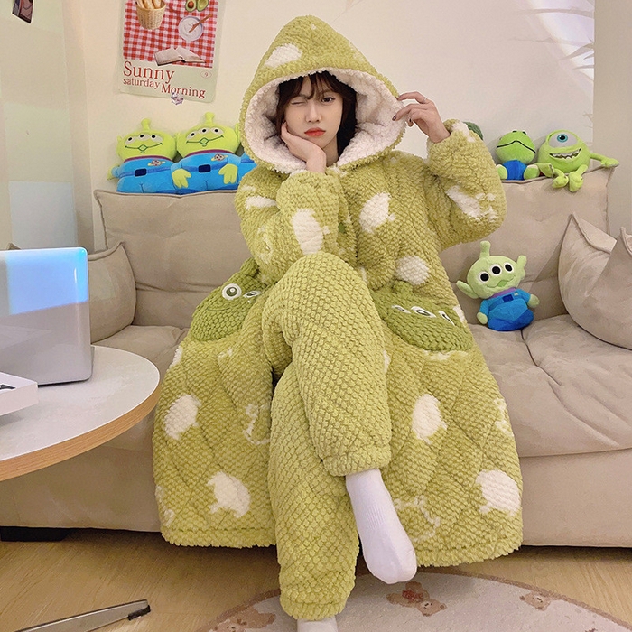 91家纺网 家纺一手货源 找家纺 （总）妍景 2025新款夹棉卡通三眼仔家居服