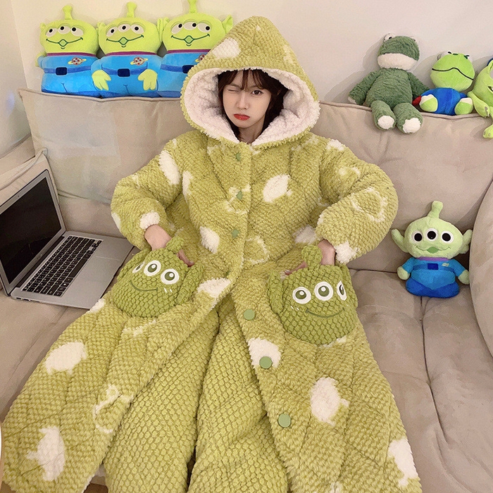 91家纺网 家纺一手货源 找家纺 （总）妍景 2025新款夹棉卡通三眼仔家居服