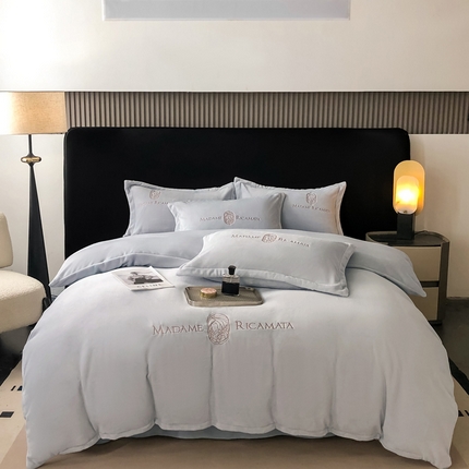 91家纺网 家纺一手货源 找家纺 （总）梦莱斯 2025新款高克重牛奶绒刺绣四件套