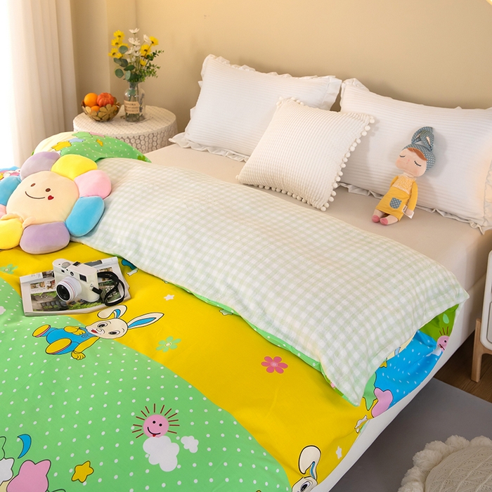 91家纺网 家纺一手货源 找家纺 2025新款纯棉加牛奶绒被套 星月兔