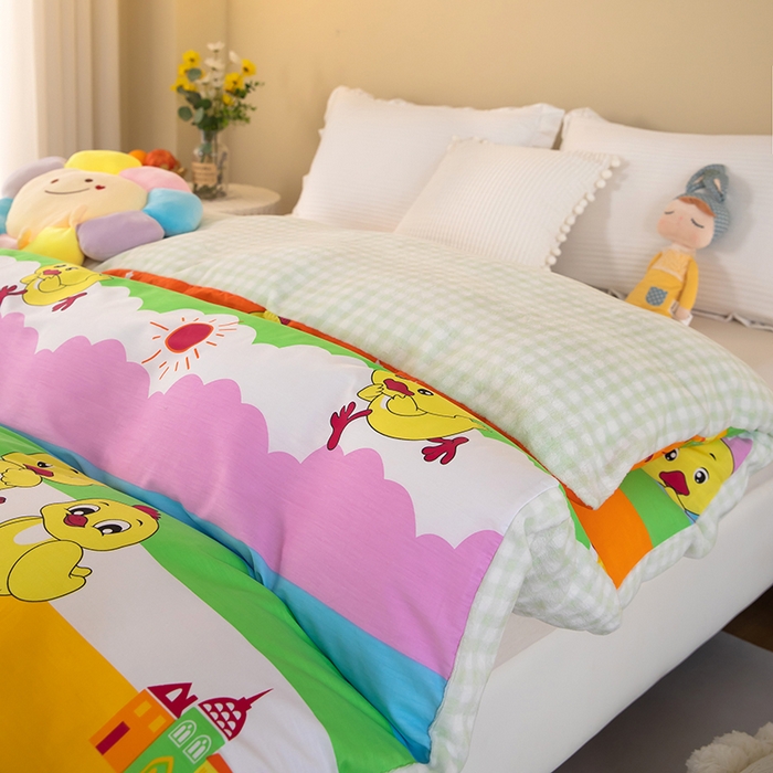 91家纺网 家纺一手货源 找家纺 2025新款纯棉加牛奶绒被套 彩虹牧场