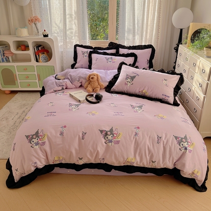 91家纺网 家纺一手货源 找家纺 三朵家纺 2025新款全棉花边款三丽欧系列四件套 梦幻库洛米