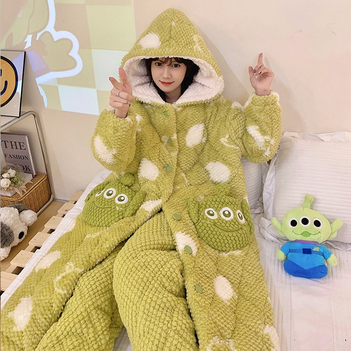 91家纺网 家纺一手货源 找家纺 （总）妍景 2025新款夹棉卡通三眼仔家居服