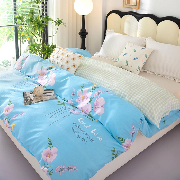 91家纺网 家纺一手货源 找家纺 2025新款纯棉加牛奶绒被套 花韵清香