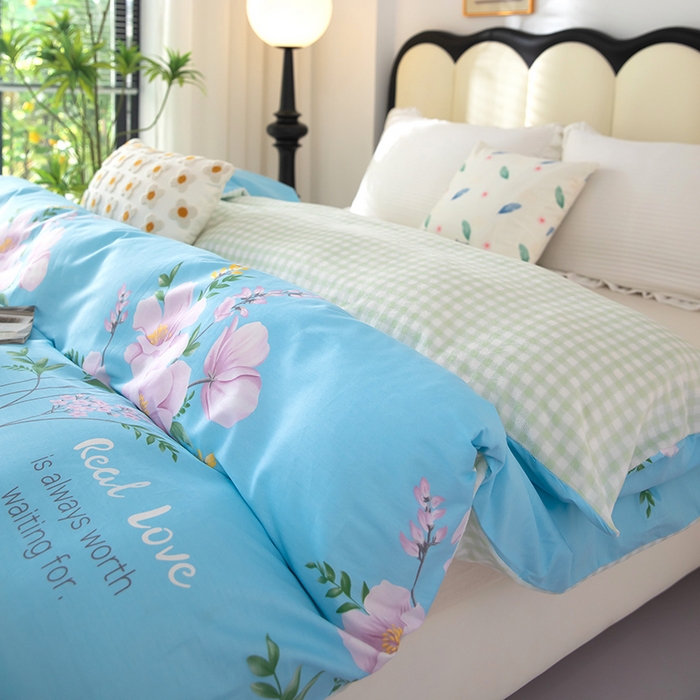 91家纺网 家纺一手货源 找家纺 2025新款纯棉加牛奶绒被套 花韵清香