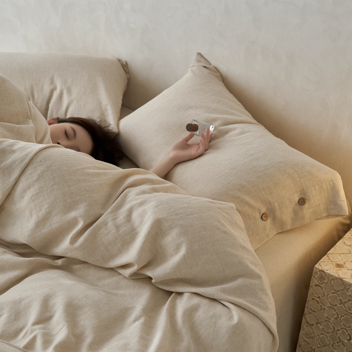 91家纺网 家纺一手货源 找家纺 安莱生活 2025新款人字纹三款工艺款四件套 人字纹纽扣款