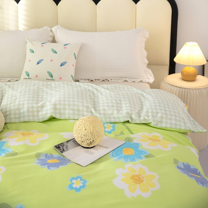 91家纺网 家纺一手货源 找家纺 2025新款纯棉加牛奶绒被套 秋水伊人