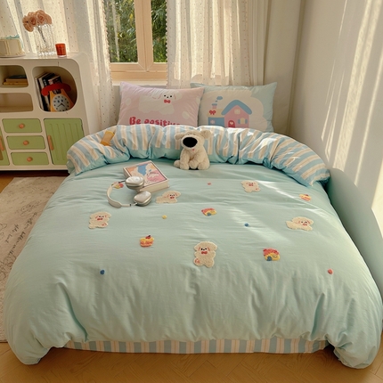 美乐迪家纺 2025新款全棉绣花四件套 小狗派对