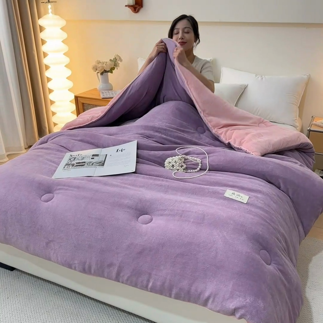 91家纺网 家纺一手货源 找家纺 牛魔王家居 2024新款双面牛奶绒加厚冬被被子被芯填充(白丝棉） 紫+粉色