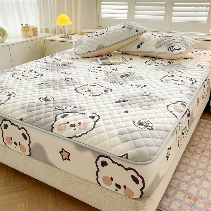 91家纺网 家纺一手货源 找家纺 【高克重加厚】雯豆 新品磨毛夹棉床笠印花水洗棉床笠三件套床垫保护罩 豆豆熊