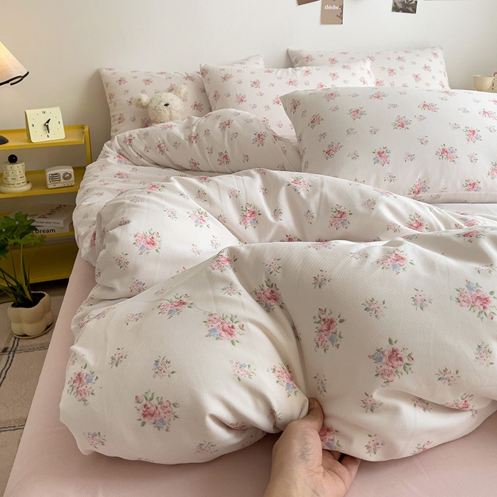 91家纺网 家纺一手货源 找家纺 尤米 2025新款有氧针织双层纱四件套 白桃夭夭