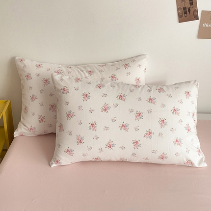 91家纺网 家纺一手货源 找家纺 尤米 2025新款有氧针织双层纱单枕套 白桃夭夭