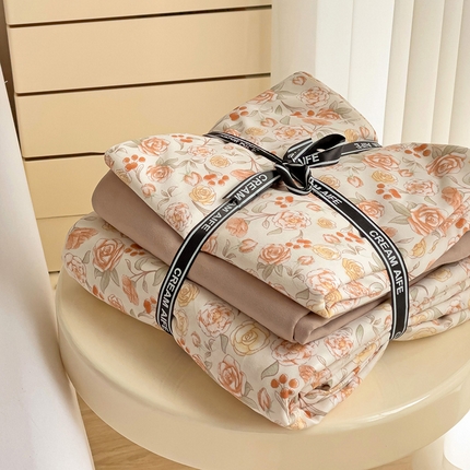 91家纺网 家纺一手货源 找家纺 尤米 2025新款有氧针织双层纱四件套 西缇花园